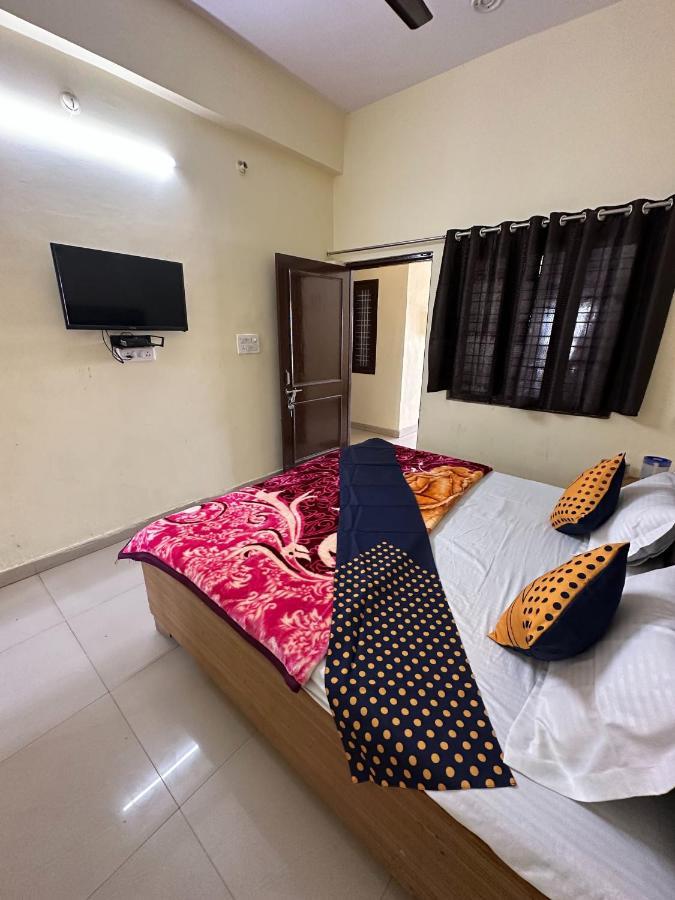 Swagat Guest House 德拉敦 外观 照片